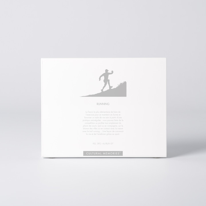 Decorative figure “Trail running · Climb up the hillside” | SPORTS Collection | Souvenirs