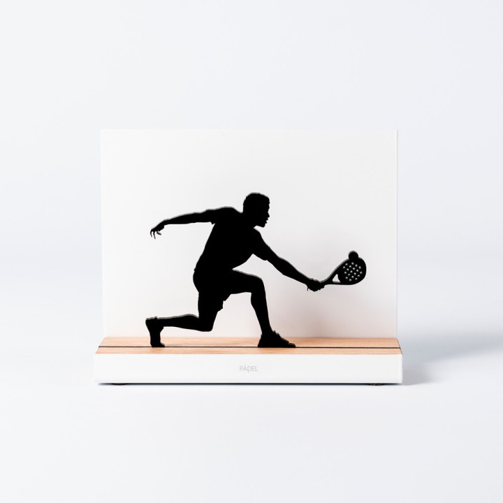 Figure "Padel · Player stretching for the ball", front view