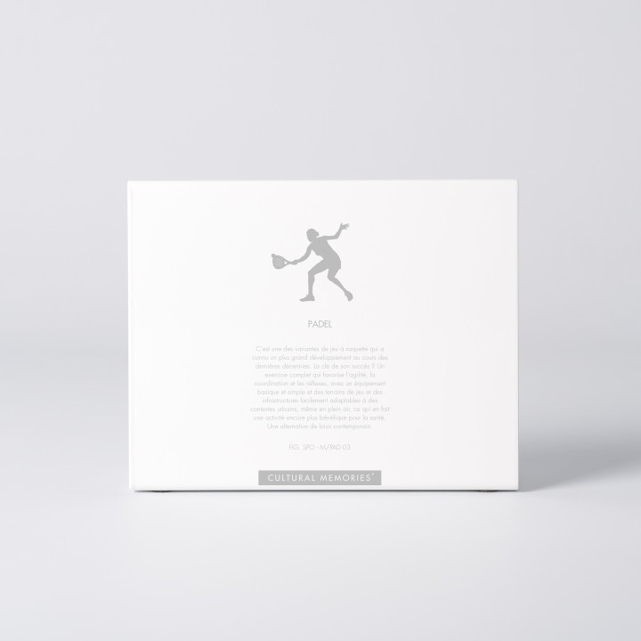 Coffret de la figure "Padel · Joueuse à la volée" avec le texte qui explique la silhouette