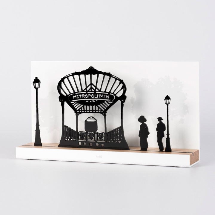 Figura "METRO ABBESSES"
