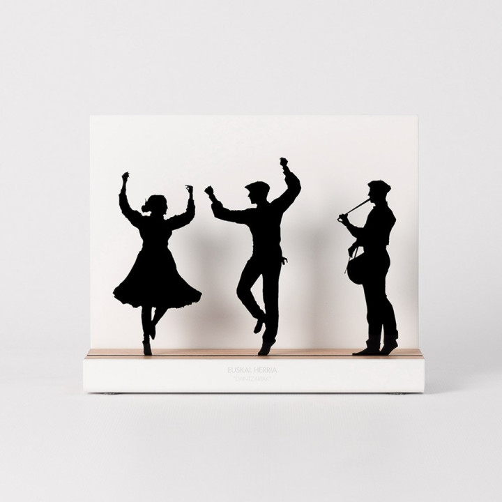 Figura "TXISTULARI / DANTZARIS" | Colección EUSKAL HERRIA