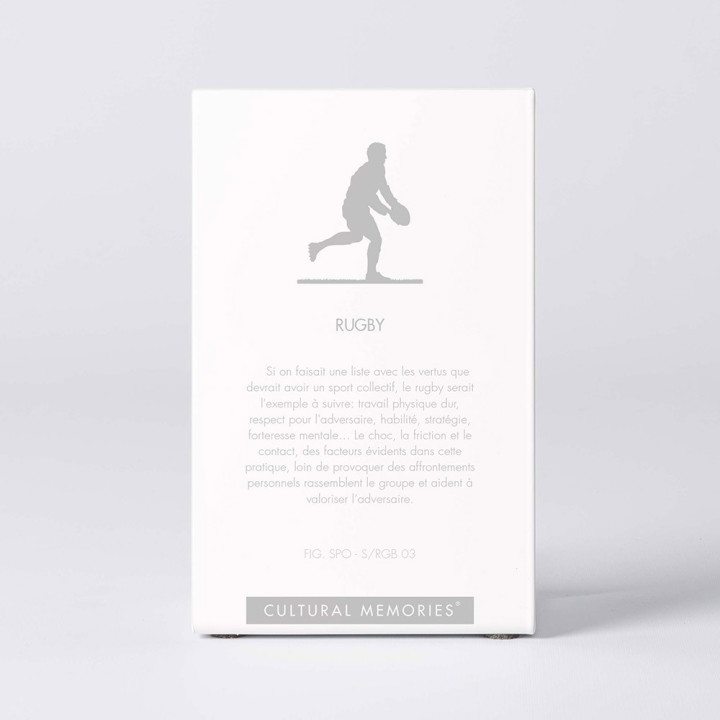Estuche de la figura "Rugby · Pase a dos manos" con el texto que explica la silueta