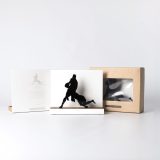 Figure "Rugby · Tackling the ball carrier" next to its sleeve and its gift box