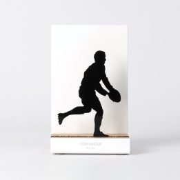 Figure "Rugby · Player about to pass", front view