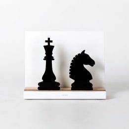 Figure "Chess · King and knight", front view