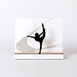Figure "Gymnastique rythmique · Grand écart debout", vue de face