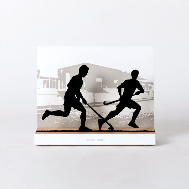 Figure "Field hockey · Attack against a defender", front view