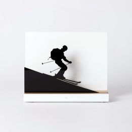 Figure "Ski · Descente de la pente", vue de face