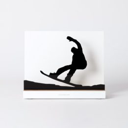 Figure "Snowboard · Heelside carve", front view