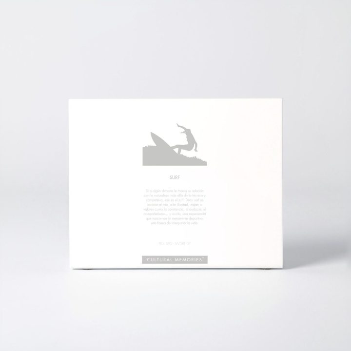 Sleeve of the figure "Surfing · Re-entry snap" with the text explaining the silhouette