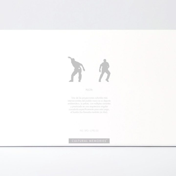 Estuche de la figura "Pelota vasca · Pelotari de sotamano" con el texto que explica la silueta