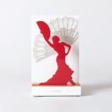 Figura "Bailadora con abanico · Roja", vista de frente
