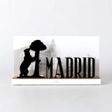 Figure "Bear and strawberry tree with Madrid lettering", front view