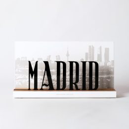 Figure "Madrid lettering", front view