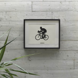 Lámina decorativa de escena deportiva “CICLISMO 04” | Colección SPORTS | Souvenirs